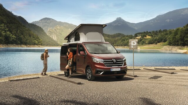 Fourgon aménagé renault online